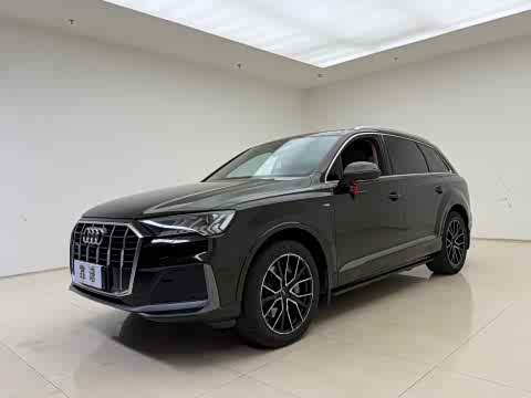 Audi Q7 2020 45 TFSI quattro S line — фото 23