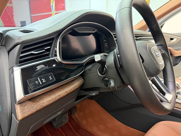 Audi Q7 2020 45 TFSI quattro S line — фото 13