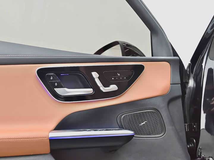 Mercedes-Benz GLC 2025 GLC 300 L 4 MATIC 5 — фото 24