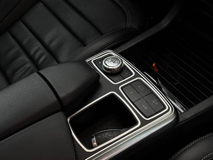 Mercedes-Benz M-Class 2014 AMG ML 63 — фото 9