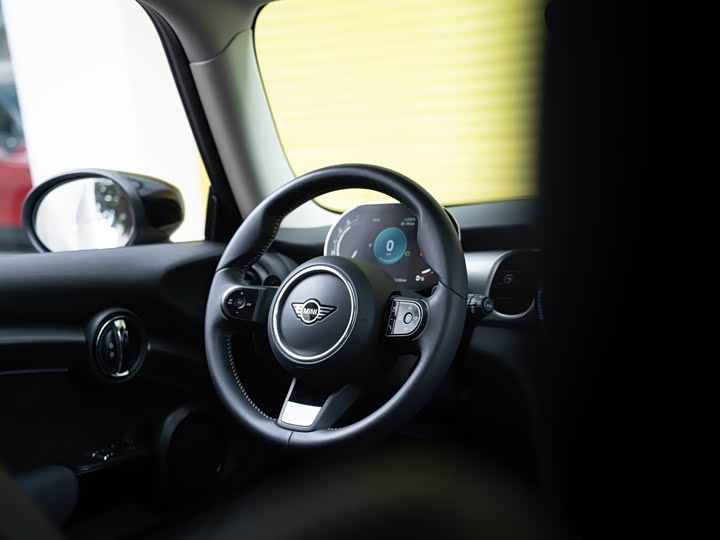 MINI Hatch — фото 14