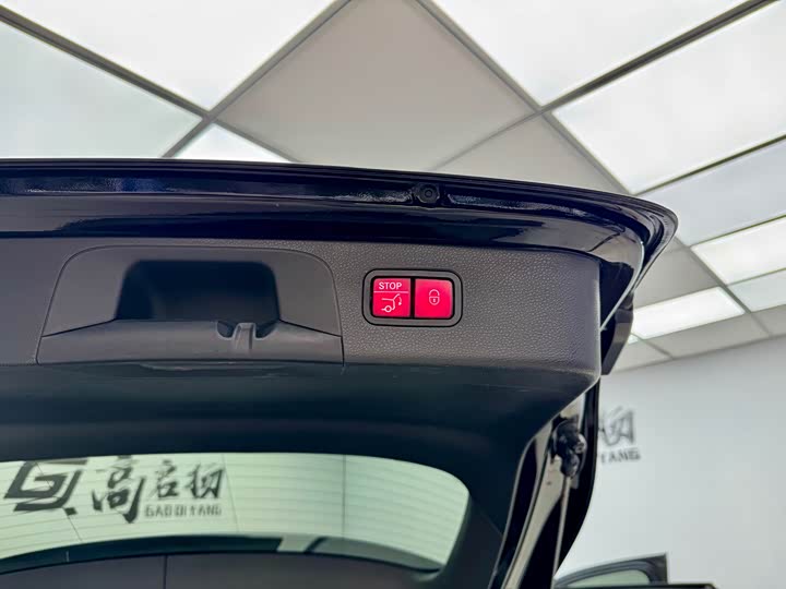 Mercedes-Benz GLC 2021 GLC 300 L 4 MATIC — фото 25