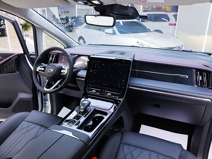 Trumpchi M8 2024 Hybrid — фото 17