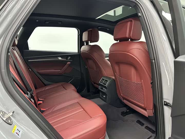 Audi Q5L 2025 40 TFSI — фото 16