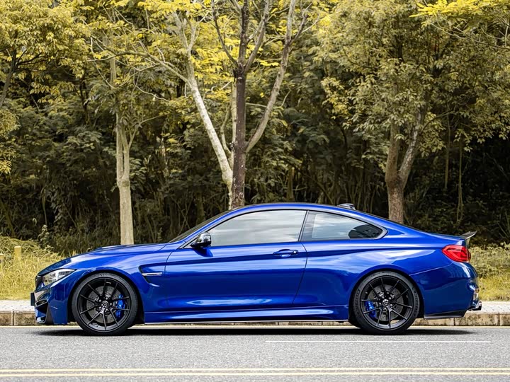 BMW M4 — фото 14
