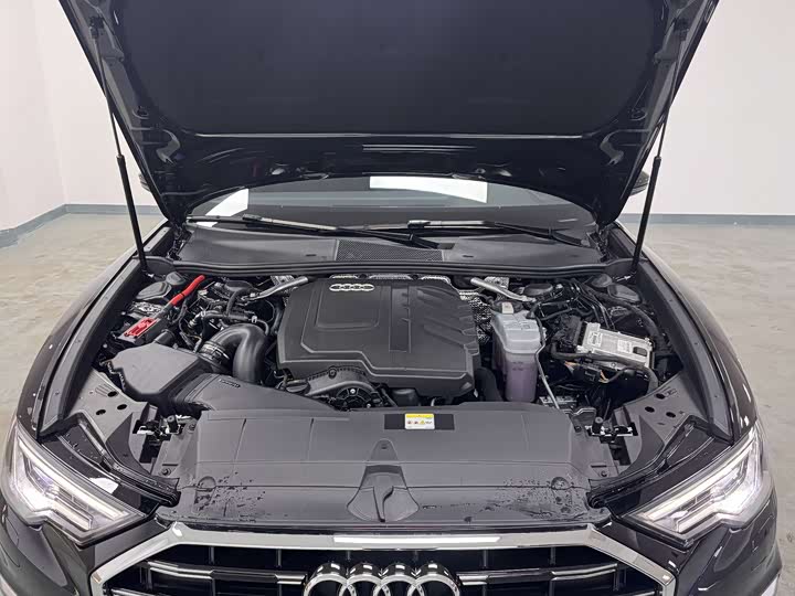 Audi A6L 2025 40 TFSI — фото 18