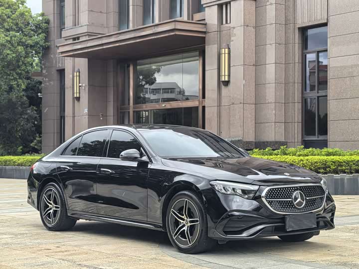 Mercedes-Benz E-Class E 260 спорт — фото 3