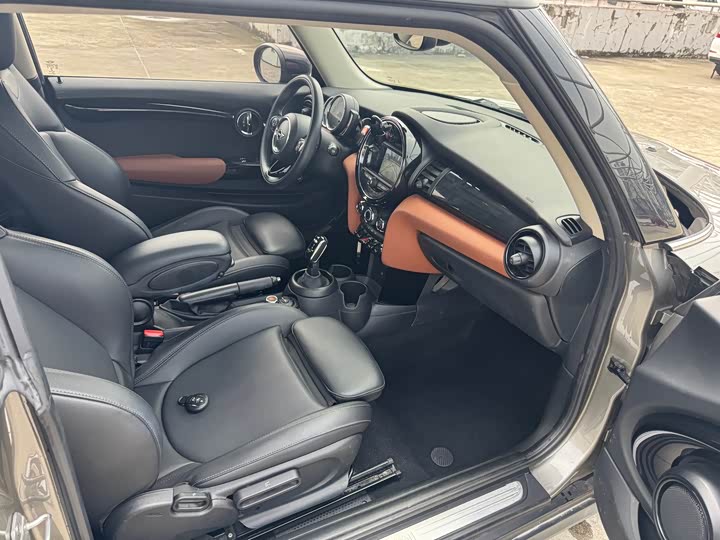 MINI Hatch — фото 10