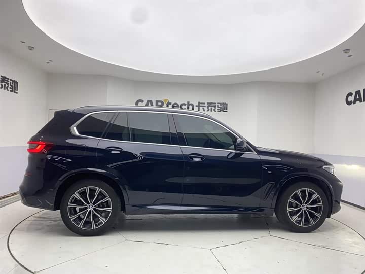 BMW X5 2019 x Drive 40i M — фото 4