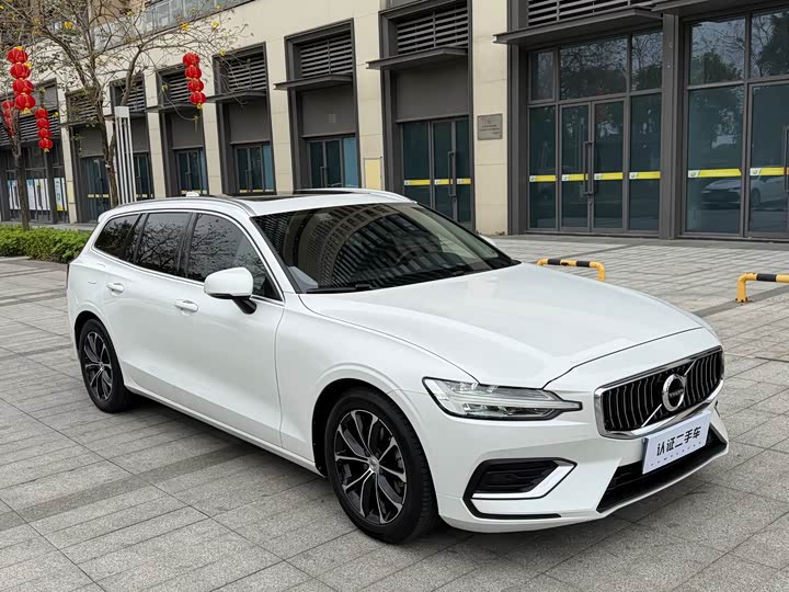 Volvo V60 2020 T 4 — фото 3