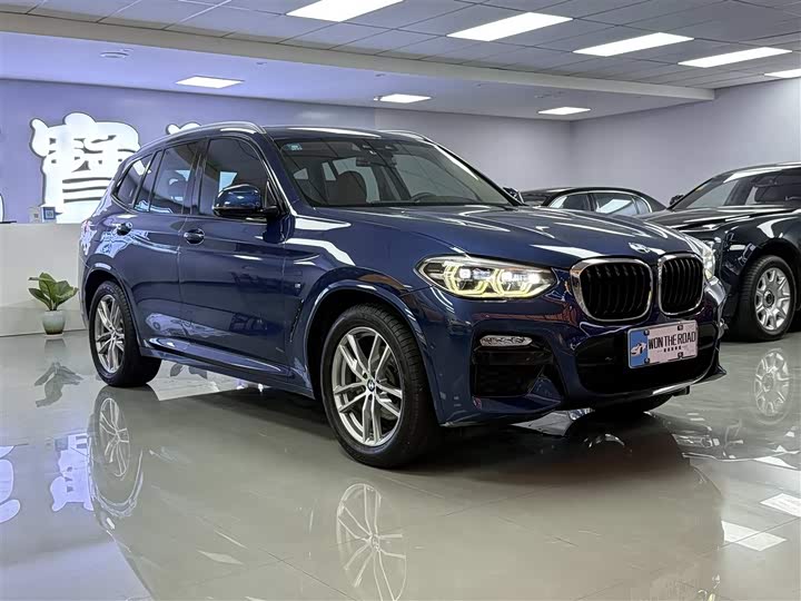 BMW X3 2018 x Drive 30i Leading M V — фото 3