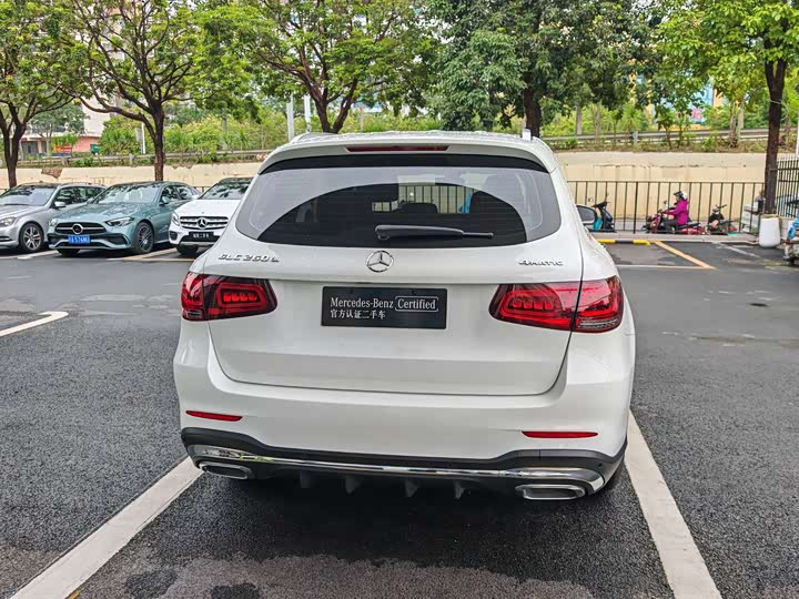 Mercedes-Benz GLC 2021 GLC 260 L 4 MATIC Luxury — фото 4