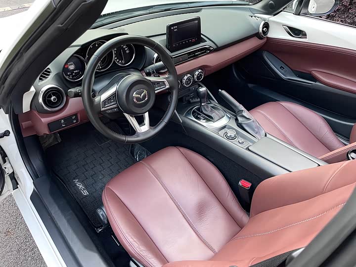 Mazda MX-5 2018 2.0 L RF — фото 6