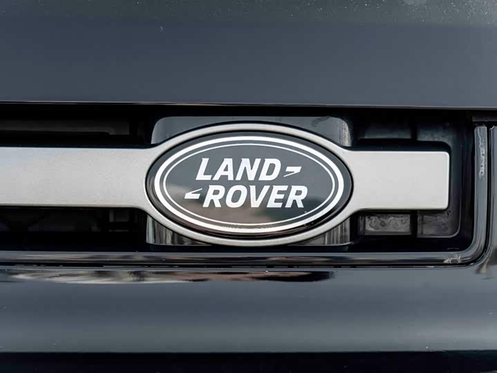 Land Rover Defender — фото 9
