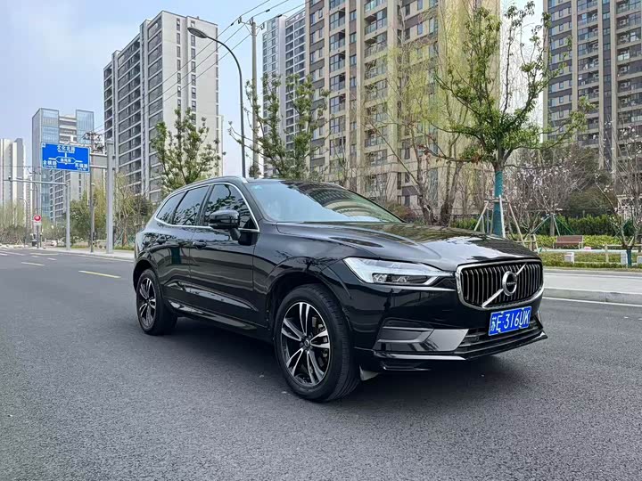 Volvo XC60 2019 T 5 4 WD VI — фото 3