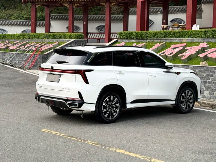 Changan CS75 PLUS 2023 2.0 T ATPremium — фото 7