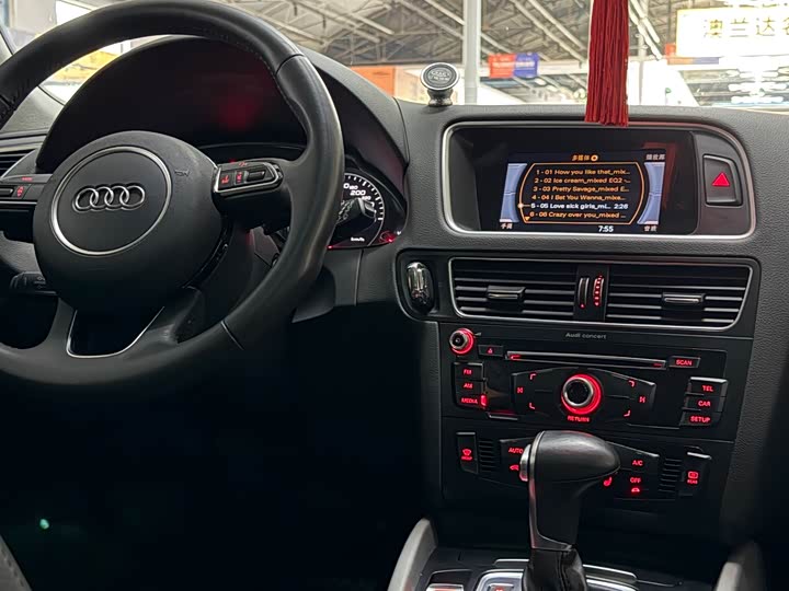 Audi Q5 2017 Plus 40 TFSI — фото 7