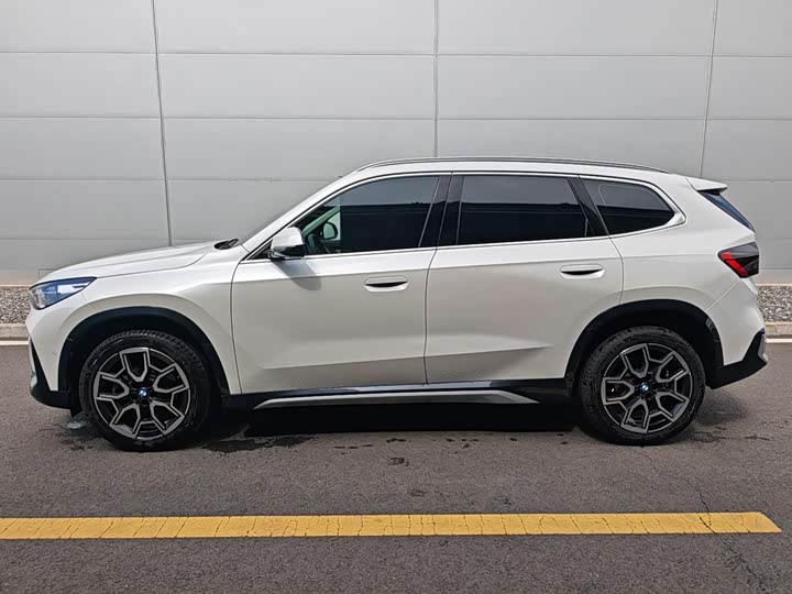 BMW X1 2025 s Drive 25 Li X — фото 5