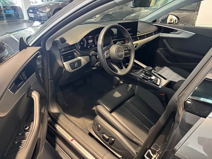 Audi A5 2024 Sportback 40 TFSI — фото 9