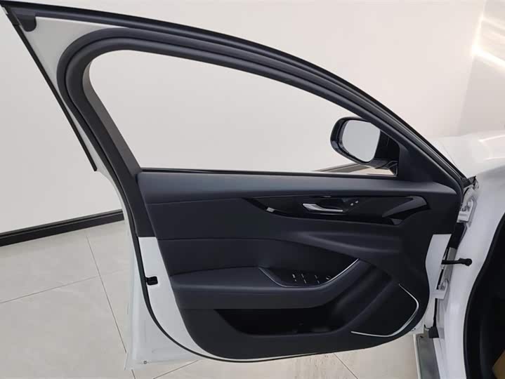 Jaguar XEL 2021 2.0 T 250 PS S — фото 7