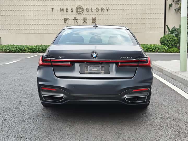 BMW 7-Series 2019 740 Li x Drive M — фото 3