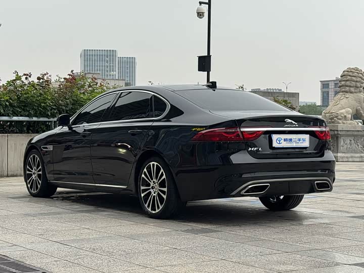 Jaguar XFL 2024 2.0 T P 250 2 WD — фото 19