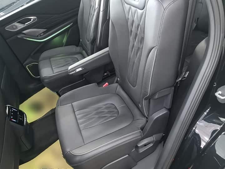 Hongqi HS7 PHEV 2024 2.0 T PHEV 4 WD 6 — фото 17