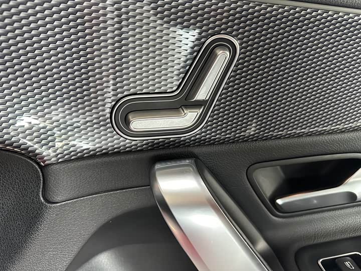 Mercedes-Benz A-Class 2020 A 200 L — фото 10