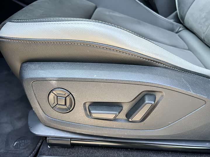 Audi Q3 2023 35 TFSI (1.4 T) — фото 15