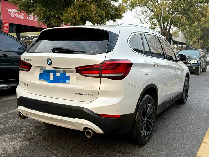 BMW X1 2020 s Drive 20 Li — фото 9