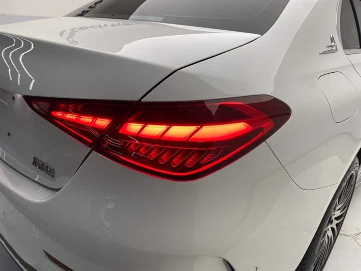 Mercedes-Benz C-Class 2024 C 260 L — фото 10