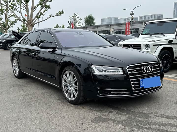 Audi A8 2014 A 8 L 6.3 FSI W 12 quattro Flagship — фото 3