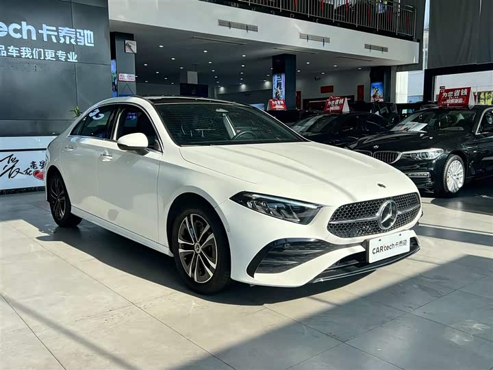 Mercedes-Benz A-Class 2023 A 200 L — фото 2