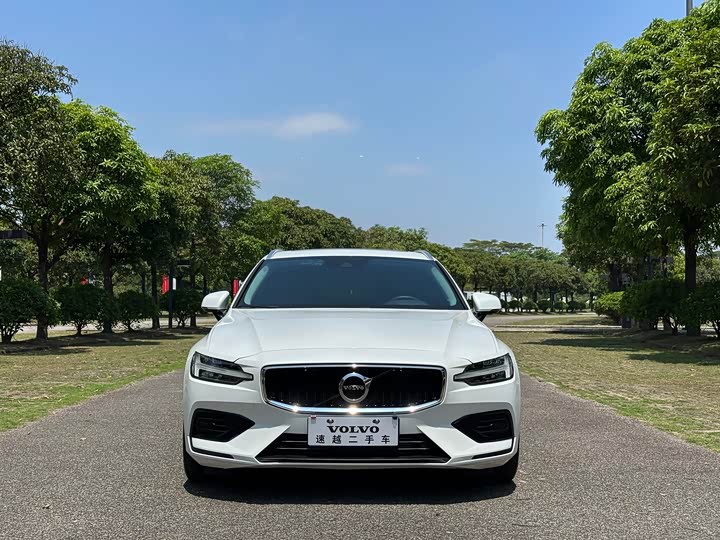 Volvo V60 2020 T 5 — фото 2