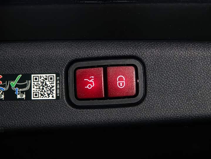 Mercedes-Benz E-Class 2024 E 300 L — фото 32