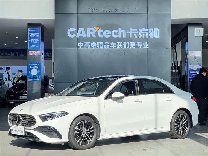 Mercedes-Benz A-Class 2023 A 200 L — фото 1