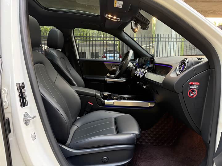 Mercedes-Benz GLB 2021 GLB 200 — фото 10