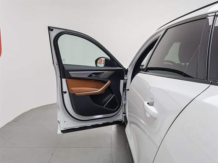 Jaguar F-PACE 2024 P 250 R-Dynamic SE — фото 8