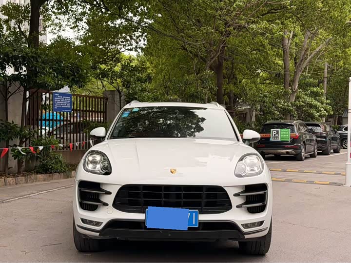 Porsche Macan 2017 Macan Turbo 3.6 T — фото 2