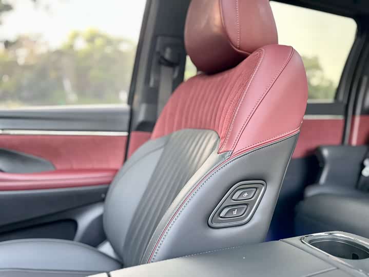 Trumpchi M8 2024 400 T — фото 10