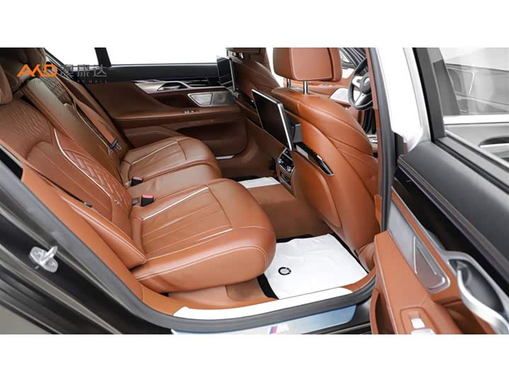 BMW 7-Series 2018 740 Li x Drive M — фото 8