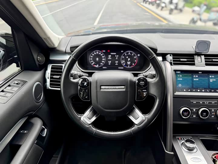 Land Rover Discovery — фото 16