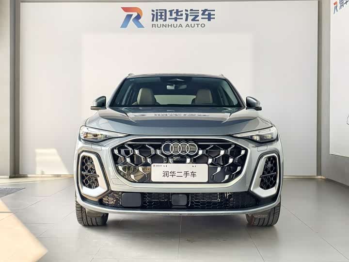 Audi Q5L 2026 2.0 T Luxury — фото 2