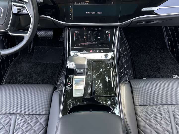 Audi A8 2023 A 8 L 50 TFSI quattro — фото 12