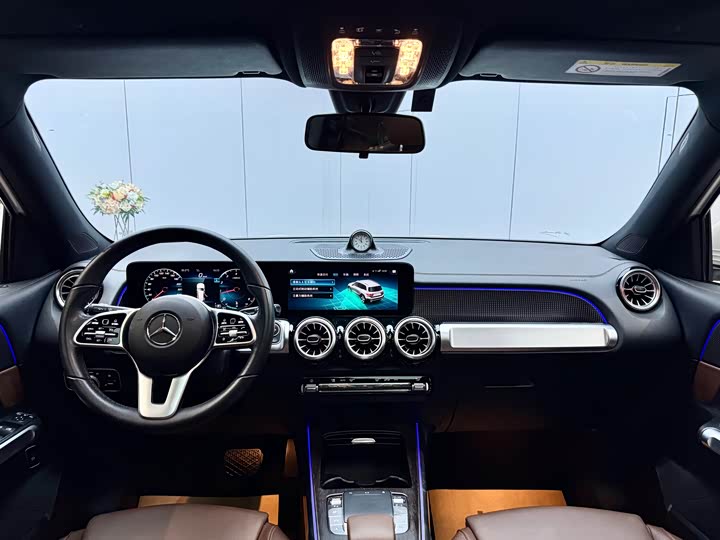 Mercedes-Benz GLB 2021 GLB 200 — фото 19