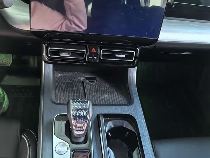 Trumpchi GS8 2024 2.0 TGDI 2 WD 7 — фото 10