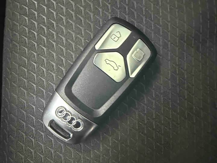 Audi Q5L Sportback 2021 40 TFSI Luxury — фото 22