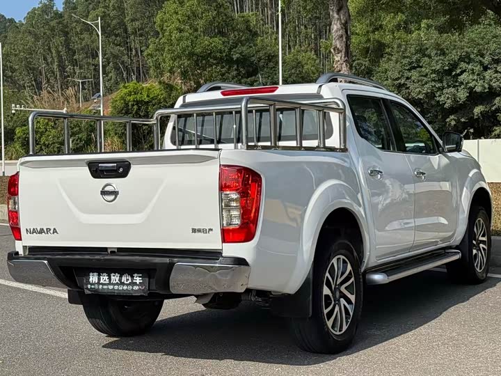 Nissan Navara — фото 4