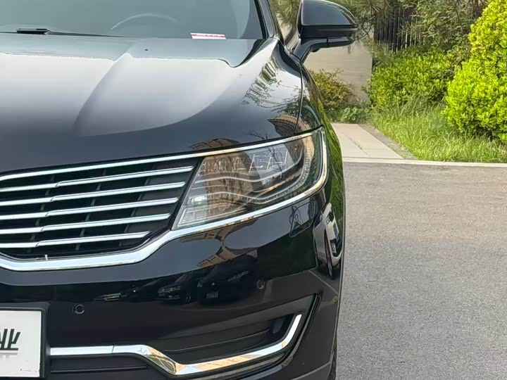 Lincoln MKX 2018 2.7 T 4 WD — фото 3