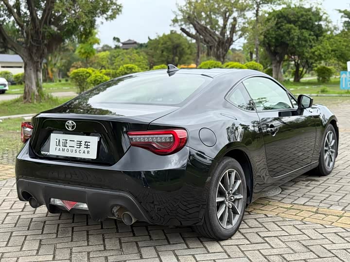 Toyota 86 2017 2.0 L MTLuxury — фото 18